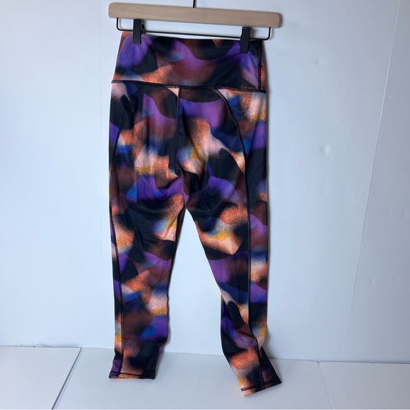 Fabletics Power-Hold High Waisted Cropped Workout Leggings - Fun Patterned - Picture 4 of 7